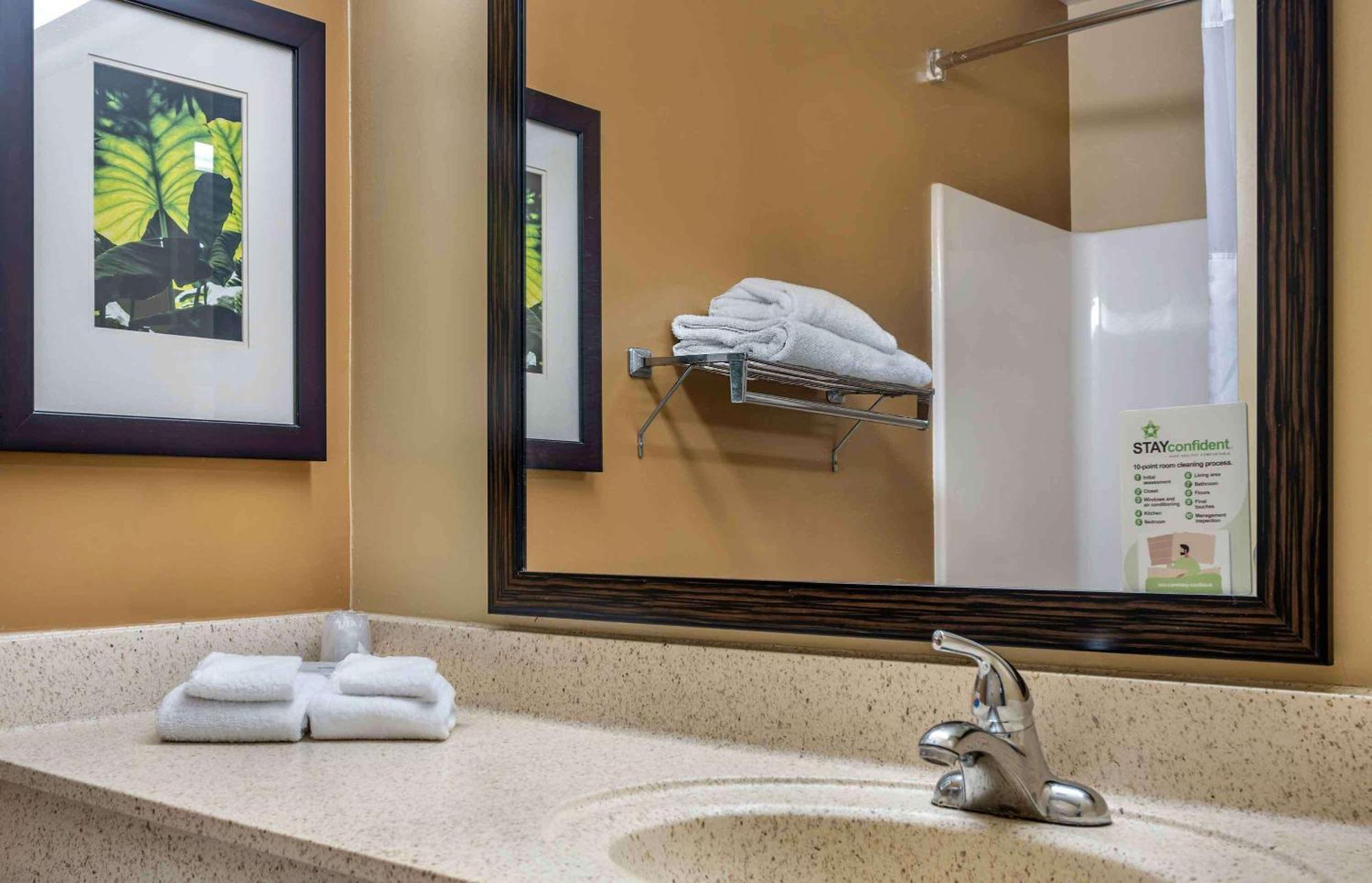 Extended Stay America Select Suites - Detroit - Warren Exterior foto